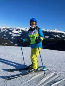 Floris klaar om te gaan skiën