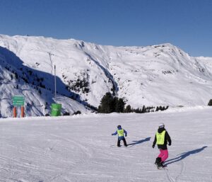 Ming en Celine snowboarden